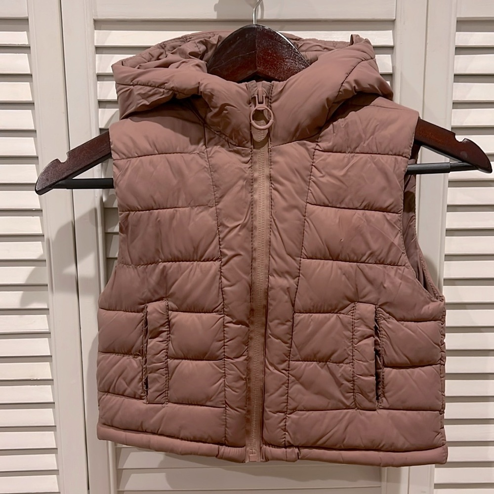 Little Girls Zara Hooded Puffer Vest size 6/7